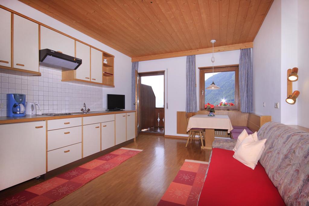 Apartments Gasserhof Lagundo Bilik gambar